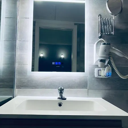 Magda House & Parking Бари