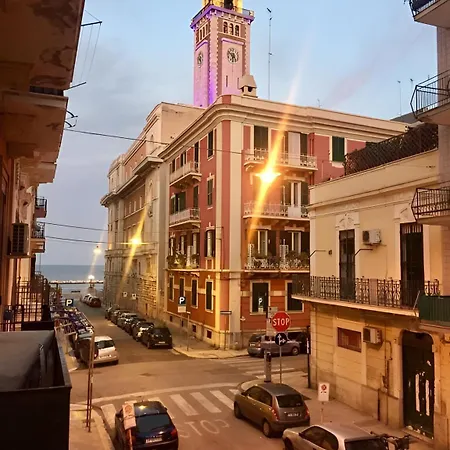 Magda House & Parking Μπάρι