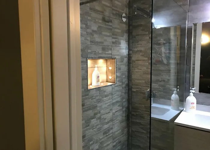 Magda House & Parking * Bari