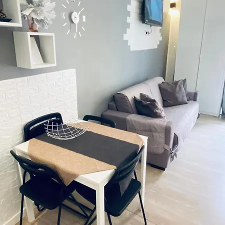 דירה Magda House & Parking