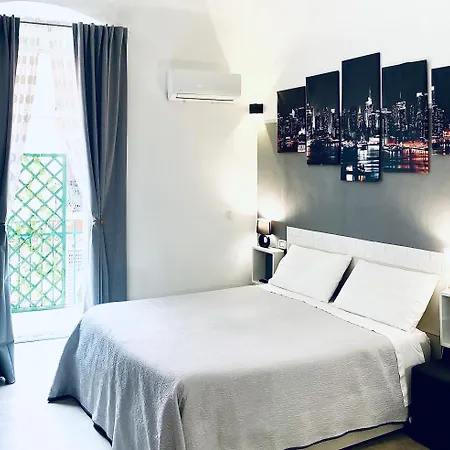 Magda House & Parking Apartament